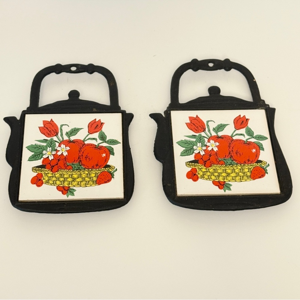 Vintage Apple Teapot Cast Iron Trivet, Hot Plate, Ceramic Tile, Fruit Basket